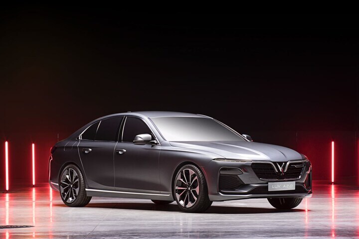 VinFast LUX A2.0 en SA2.0