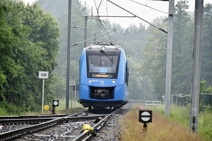 waterstof brandstofcel fuel cell H2 trein Alstom