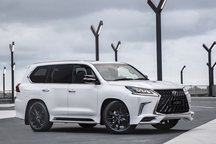 Lexus LX 570 S