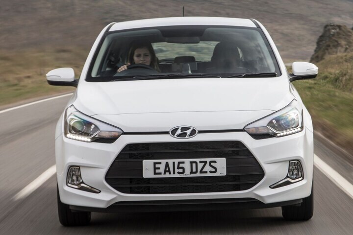 Hyundai i20 coupé UK VK engels kenteken