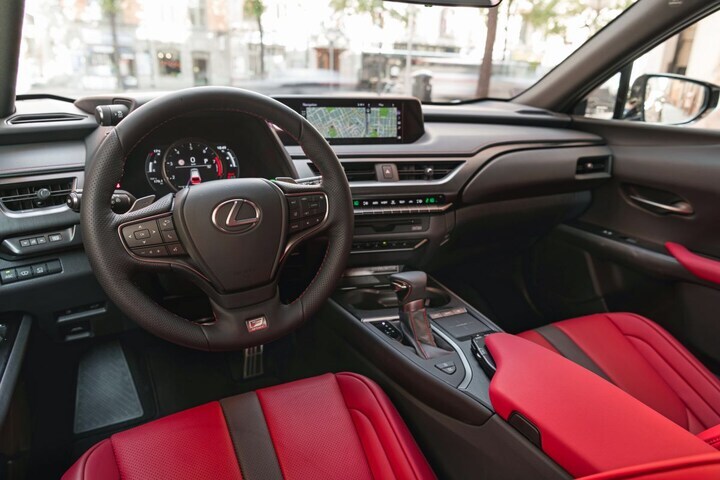 Lexus UX