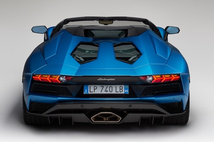 Lamborghini Aventador S Roadster