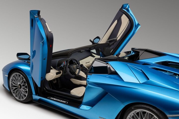 Lamborghini Aventador S Roadster