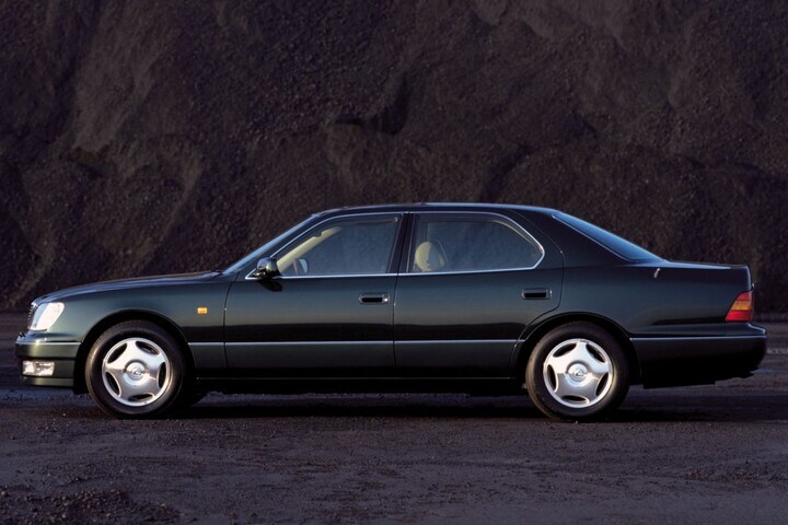 Lexus LS400 Facelift Friday