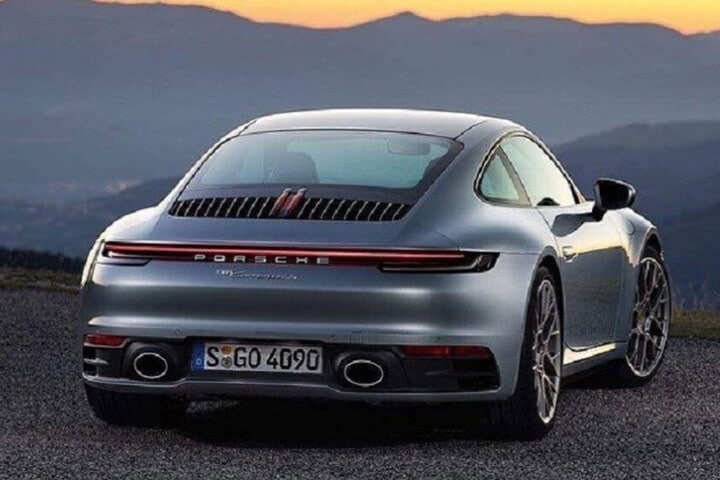 Porsche 911 992 gelekt