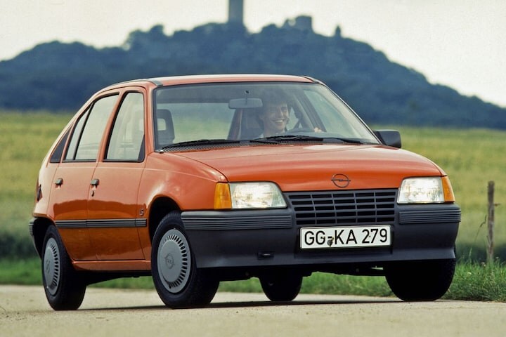 De Tweeling: Opel Kadett E Daewoo LeMans Pontiac C