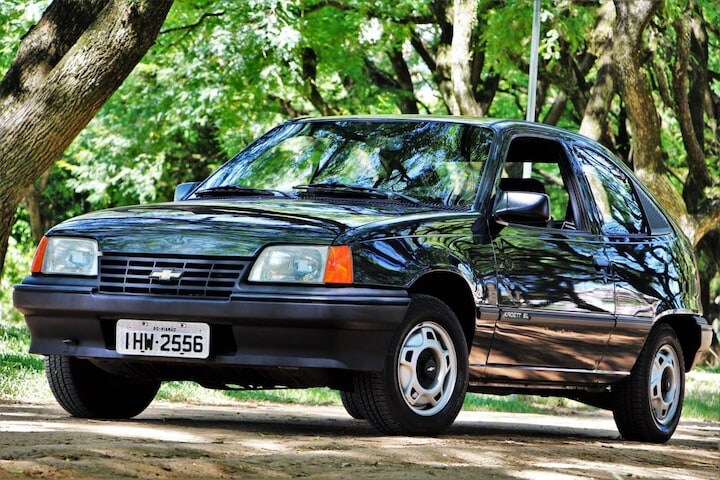 De Tweeling Opel Kadett - Daewoo Pontiac Chevrolet