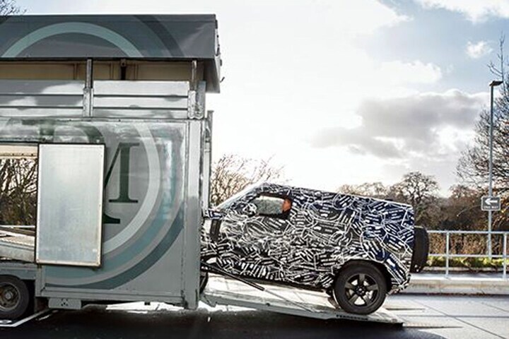 Land Rover Defender teaser