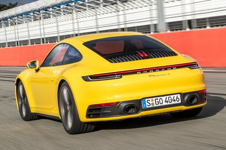 Porsche 911 Carrera