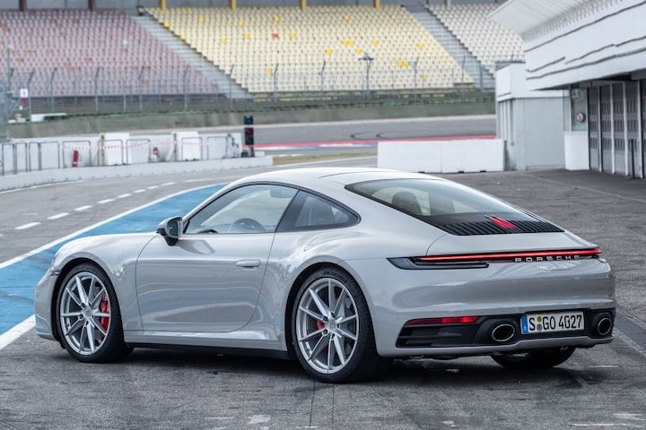 Porsche 911 Carrera