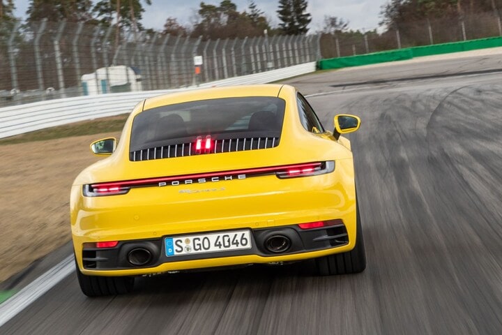 Porsche 911 Carrera