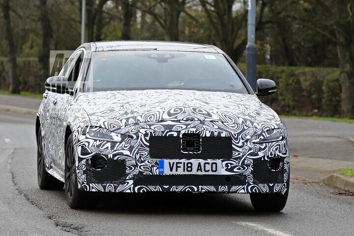 Jaguar XE facelift