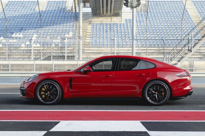 Porsche Panamera GTS