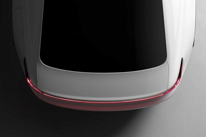 Polestar 2 teaser