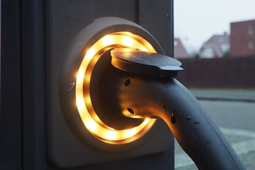 laadpaalklever laadpaal bezet ev vol