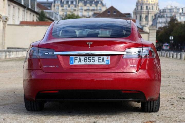Tesla Model S