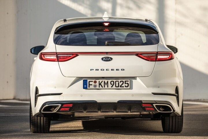 Kia Proceed
