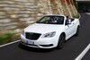 De Tweeling: Lancia Flavia -  Chrysler 200 Convert