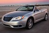 De Tweeling: Lancia Flavia -  Chrysler 200 Convert