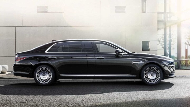 Genesis G90L