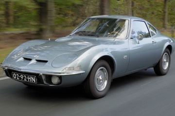 klokje rond klassiek opel gt