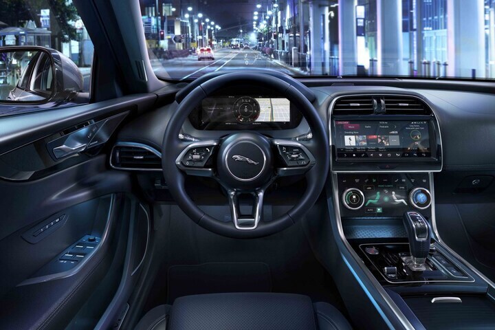 Jaguar XE