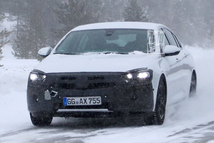 Spyshots Opel Insignia