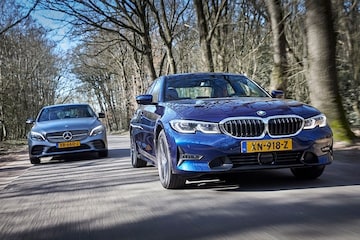 BMW 330i vs. Mercedes-Benz C300