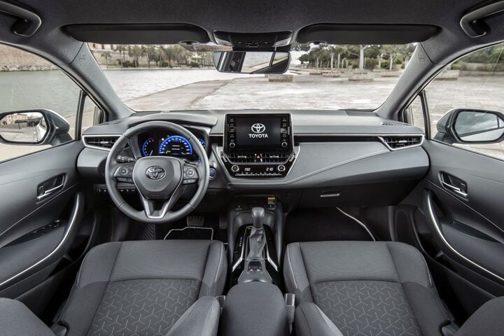 Toyota Corolla Touring Sports