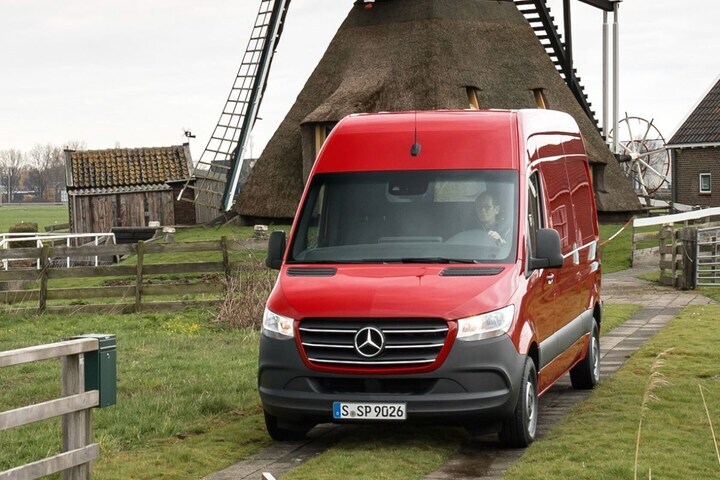 Mercedes-Benz Sprinter