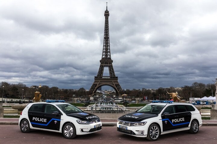 Volkswagen politie Parijs 