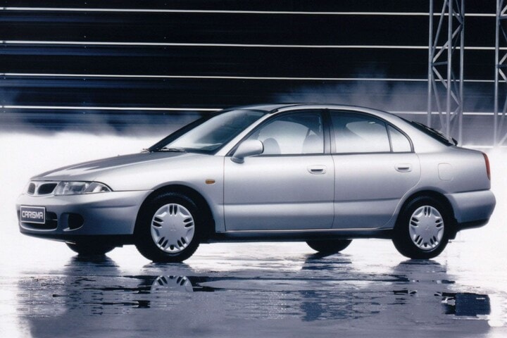 Facelift Friday: Mitsubishi Carisma