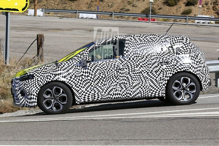 Renault Captur spyshots
