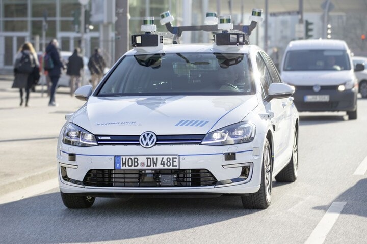 Volkswagen Golf autonoom Hamburg