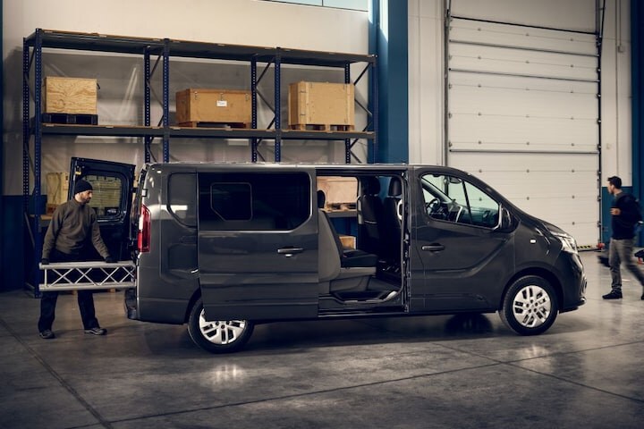 Renault bus KangooZE Concept Master Trafic 