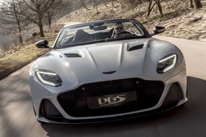 Aston Martin DBS Superleggera Volante