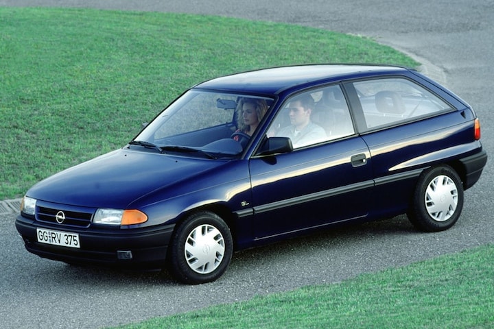 Facelift Friday: Opel Astra F