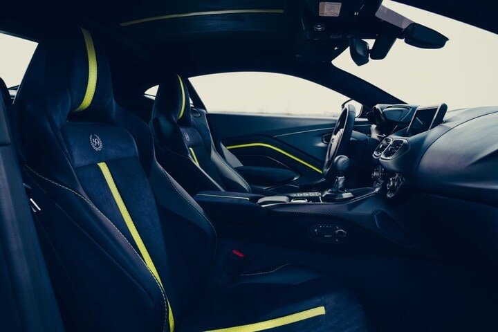 Aston Martin AMR Pro handbak