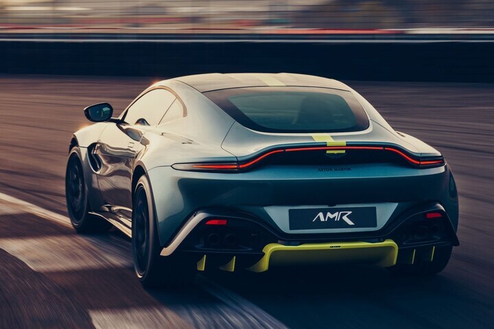 Aston Martin AMR Pro handbak