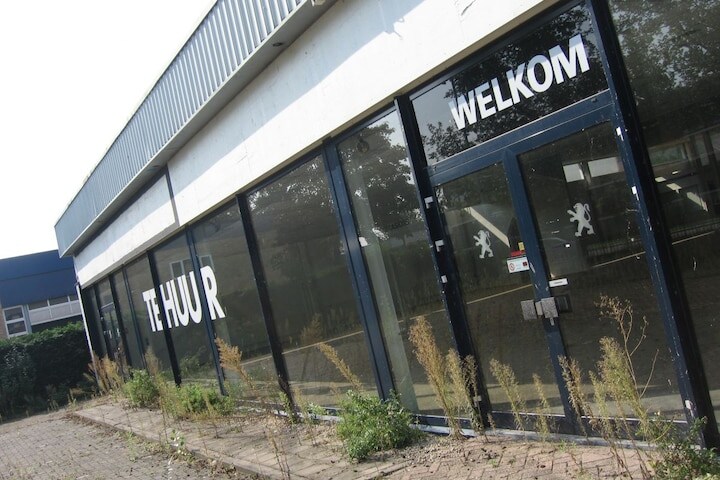 dealer failliet gesloten showroom