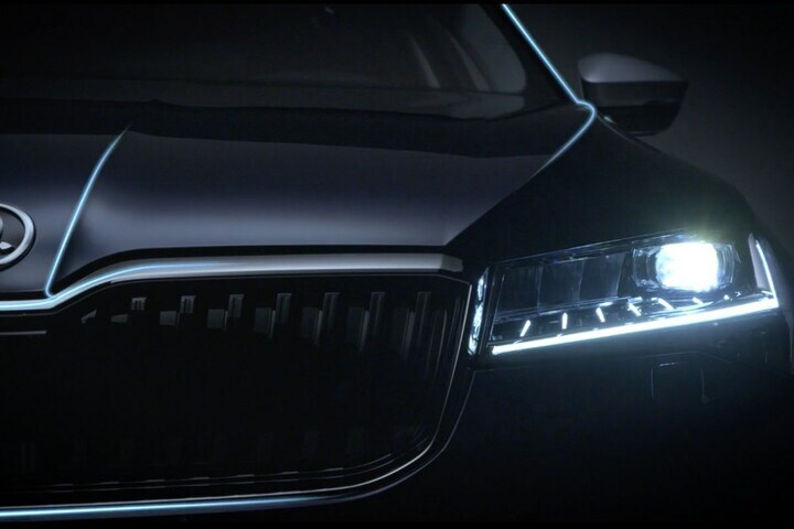 Skoda Superb teaser