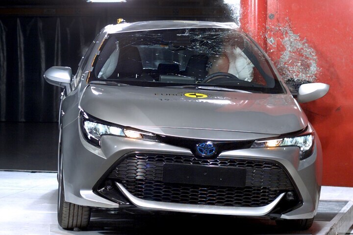 EuroNCAP Corolla Clio RAV4 E-tron Mazda 3 T-Cross 