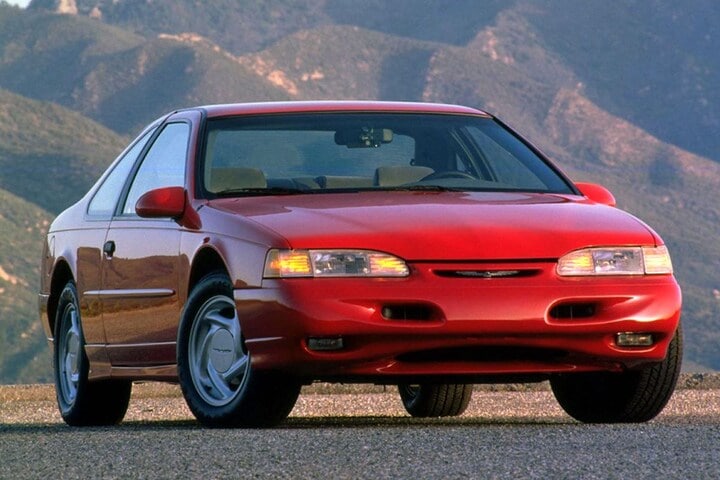 De Tweeling: Ford Thunderbird - Mercury Cougar