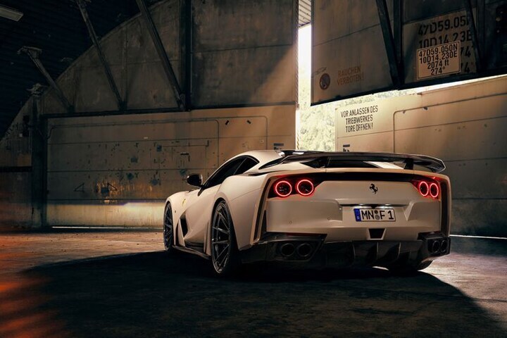 Ferrari 812 Superfast N-Largo