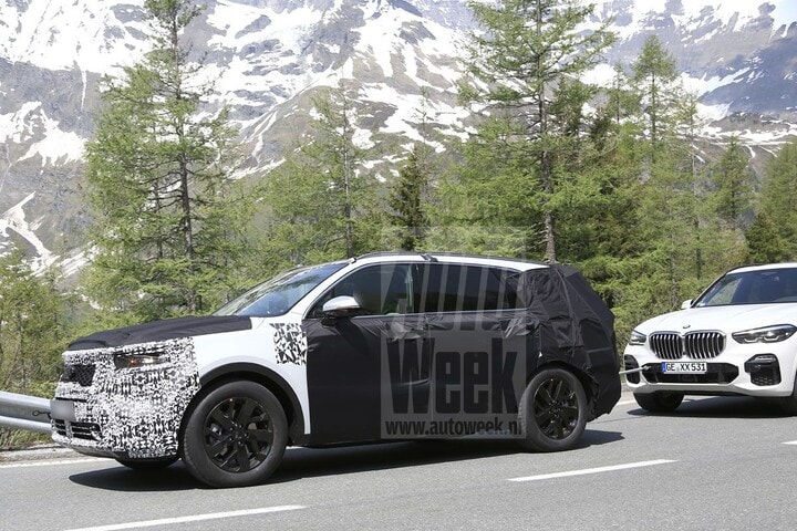 Kia Sorento spyshots