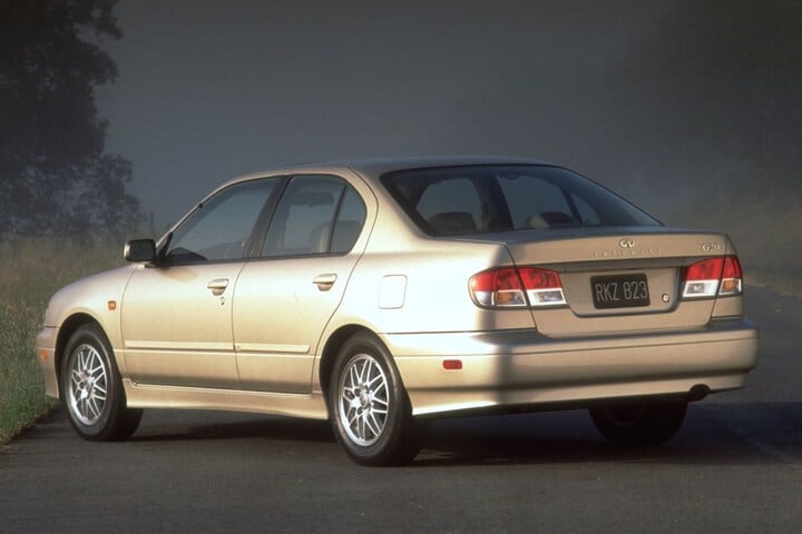 De Tweeling: Nissan Primera - Infiniti G20