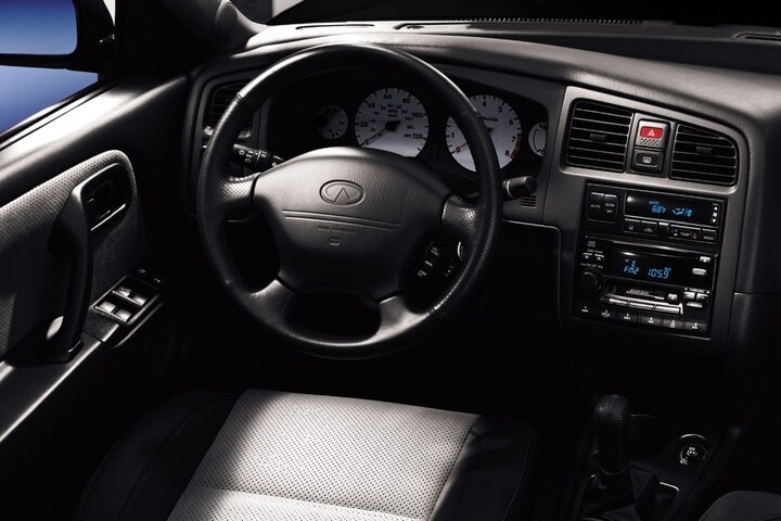 De Tweeling: Nissan Primera - Infiniti G20