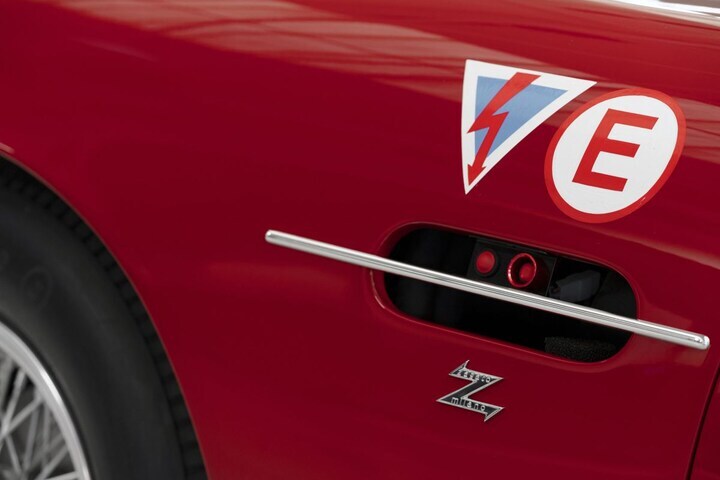 Aston Martin DB4 Zagato Continuation