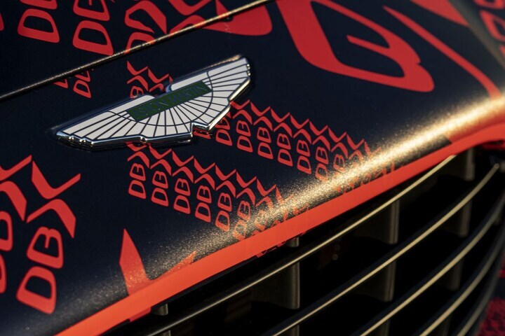 Aston Martin DBX Wales St. Athan