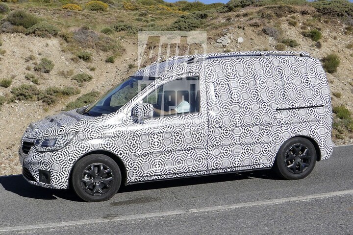 Renault Kangoo spyshots 2020